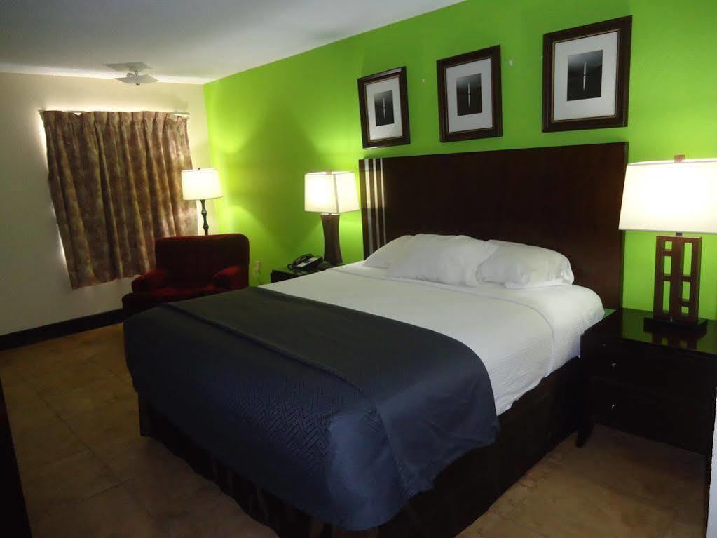 Flamingo Motel Окічобі Екстер'єр фото