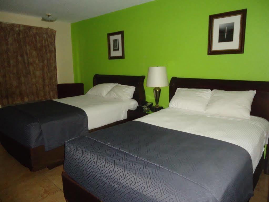 Flamingo Motel Окічобі Екстер'єр фото